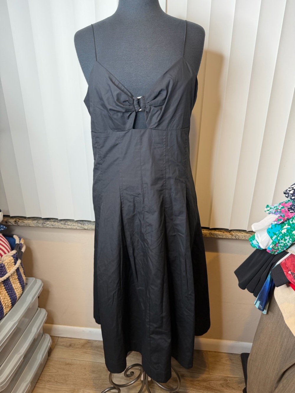 Banana Republic Black Spaghetti Strap Midi A-line Front Bow Dress Size 12 NEW